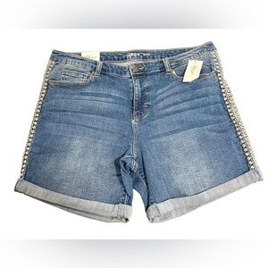 STYLE & Co, mid rise , jeans shorts, size 14,(38-15)